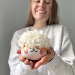 кашпо круглый кот розовая гортензия, декоративное кашпо с розовой гортензией, керамическое кашпо круглый кот, кашпо кот розовая гортензия, кашпо круглый кот 9х9х6 см, кашпо розовая гортензия, кашпо круглый кот салатовая гортензия, кашпо кот салатовая гортензия, декоративное кашпо круглый кот салатовая гортензия, кашпо круглый кот белая гортензия, керамическое кашпо круглый кот белая гортензия, кашпо круглый кот голубая гортензия, кашпо круглий кіт рожевий, декоративне кашпо круглий кіт рожевий, керамічне кашпо круглий кіт рожевий, кашпо круглий кіт із рожевою гортензією, кашпо круглий кіт салатовий, декоративне кашпо круглий кіт салатовий, кашпо круглий кіт із салатовою гортензією, кашпо круглий кіт білий, декоративне кашпо круглий кіт білий, кашпо круглий кіт із білою гортензією, кашпо круглий кіт блакитний, керамічне кашпо круглий кіт блакитний