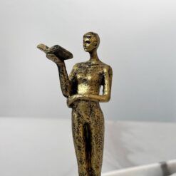 статуэтка Сияние интеллекта полимер 17.8 см, фигурка с книгой бронзовая 17.8 см, статуэтка для интерьера рабочий стол 17.8 см, статуэтка для офиса Сияние интеллекта, скульптура в подарок для офиса 17.8 см, статуэтка для декора рабочего стола 17.8 см, бронзовая статуэтка фигура с книгой 17.8 см, оригинальная фигурка для интерьера офис, сувенир Сияние интеллекта бронза, скульптура интеллект для офиса бронзовая 17.8 см, статуетка Сяйво інтелекту полімер 17.8 см, фігурка з книгою бронзова 17.8 см, статуетка для інтер'єру робочий стіл 17.8 см, статуетка для офісу Сяйво інтелекту, скульптура в подарунок для офісу 17.8 см, статуетка для декору робочого столу 17.8 см, бронзова статуетка фігура з книгою 17.8 см, оригінальна фігурка для інтер'єру офіс, сувенір Сяйво інтелекту бронза, скульптура інтелект для офісу бронзова 17.8 см